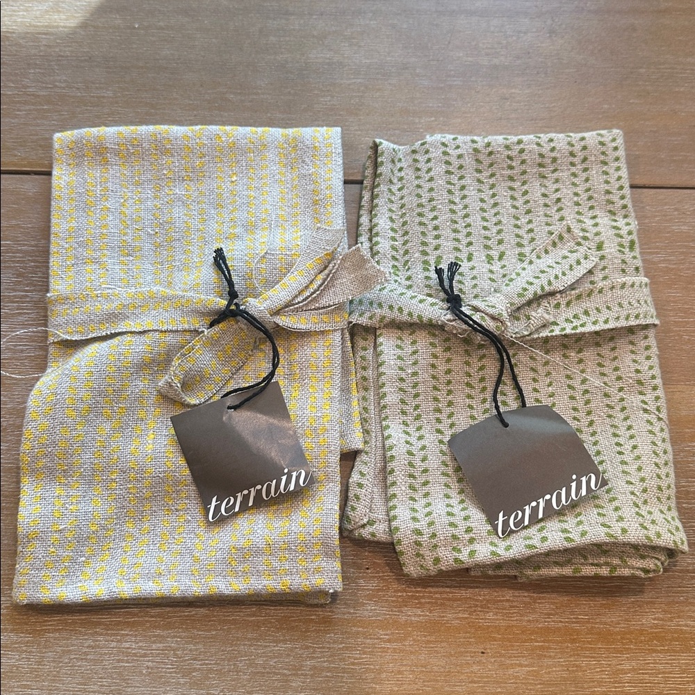 Anthropologie Terrain Ripples Linen Napkins Set of 2:  Yellow and Mint Green NWT